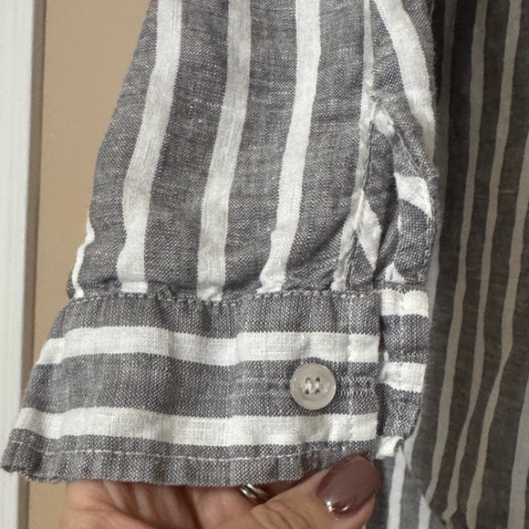 Striped Gray and White Women’s Tunic Style Shirt - Picture 2 of 7